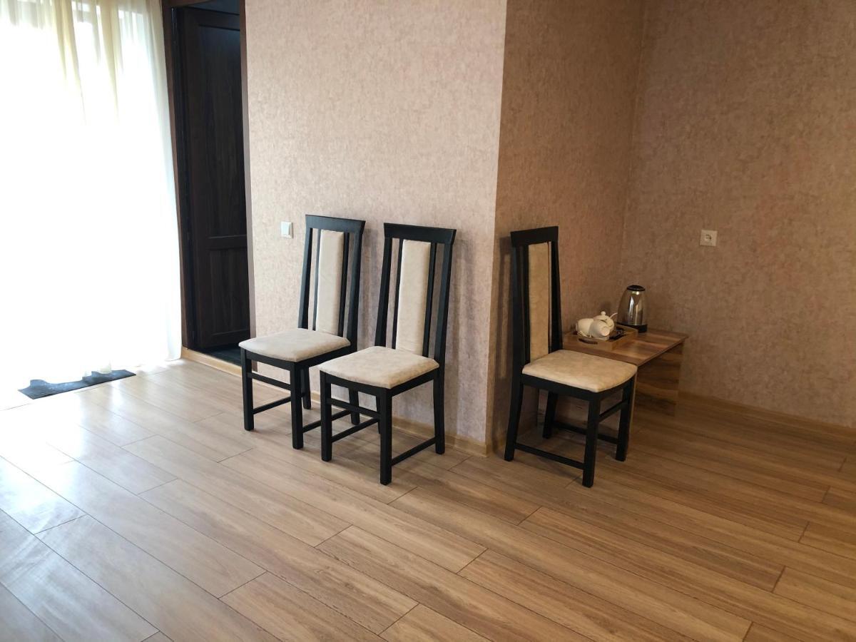 Wander Kazbegi Hotel ภายนอก รูปภาพ
